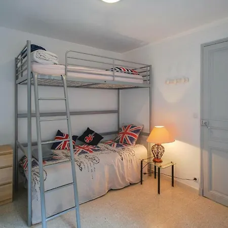 Two-bedroom In St Raphael