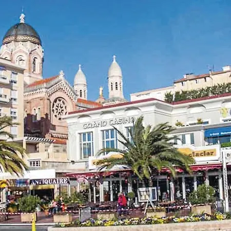 Apartment Two-bedroom In St Raphael Boulouris-sur-Mer